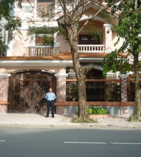 BẢO VỆ TƯ GIA